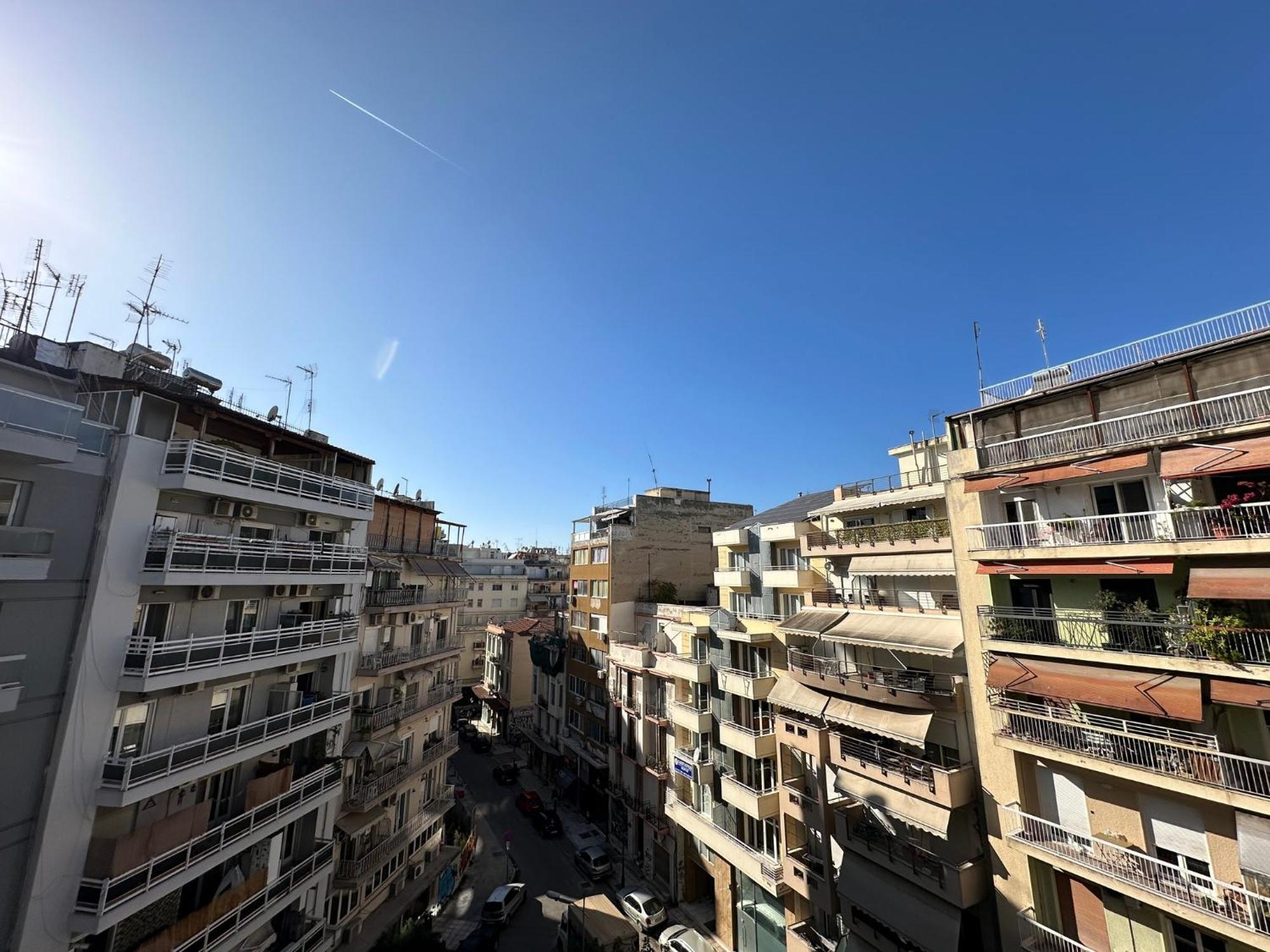 Bella Suite City Center, Parking Thessaloniki Buitenkant foto